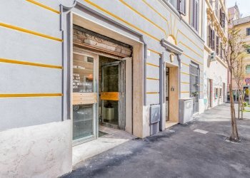 Edificio all\'aperto - Negozio Via Perugia
 
19, Roma - foto 11
