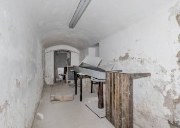 Hall / corridoio - Negozio Via Perugia
 
19, Roma - foto 17