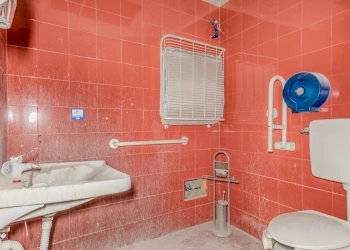 Bagno - Negozio Via Perugia
 
19, Roma - foto 22