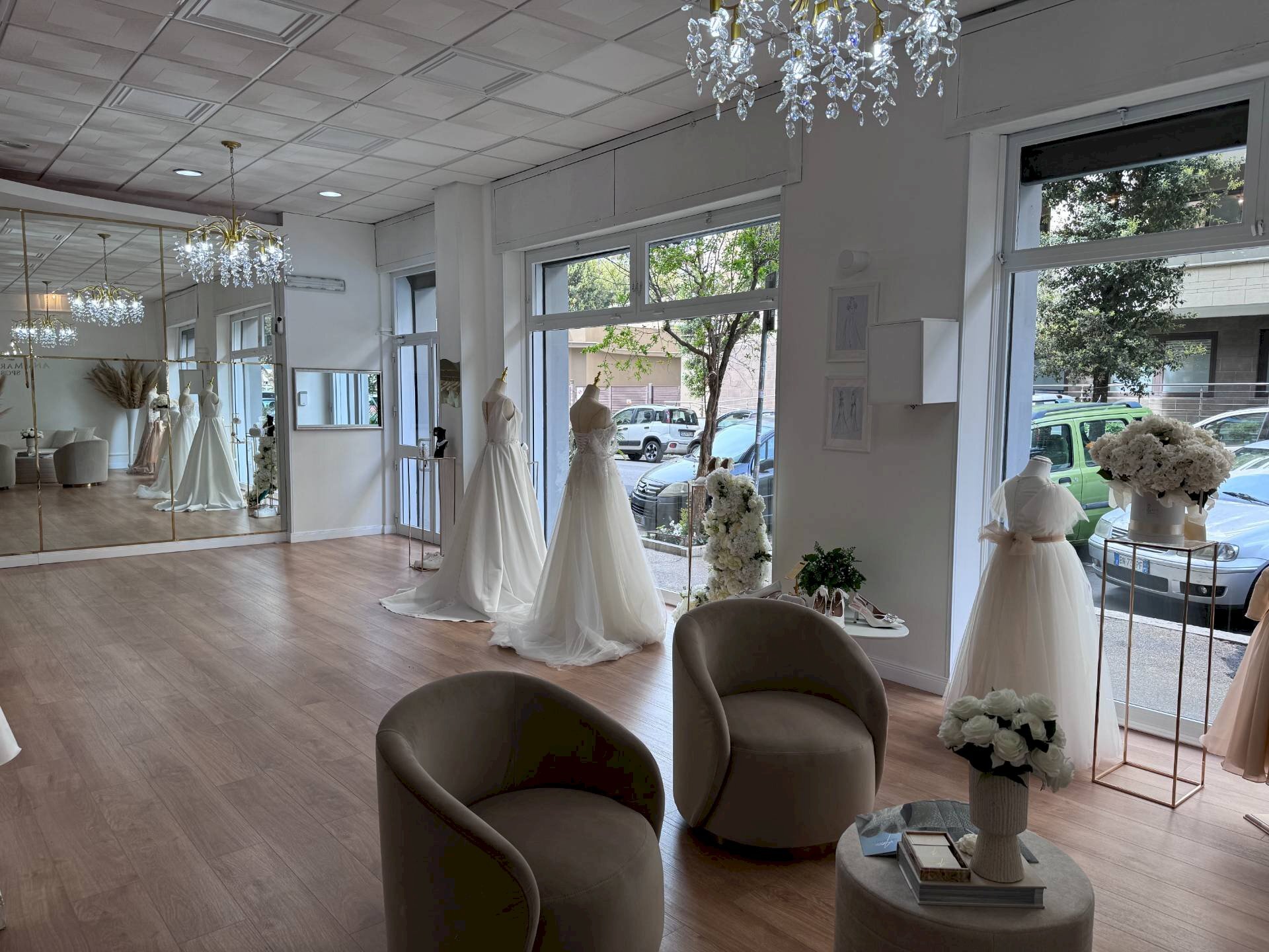 Soggiorno - Commercial Premises Via delle Baleari
177, 179, Roma - photo 2