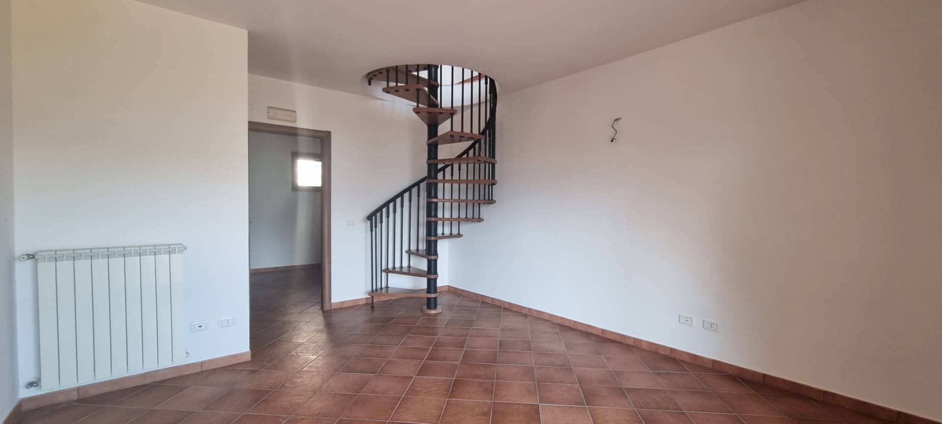 Stanza vuota - Semi-detached Villa via umberto parricchi
 
3a, Anticoli Corrado - photo 3