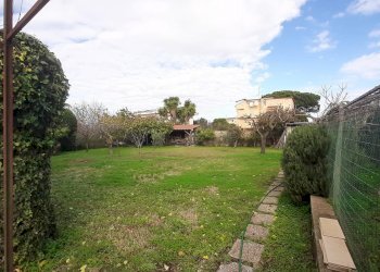 Giardino - Villa Via Tanaro
 
91, Ardea - photo 12