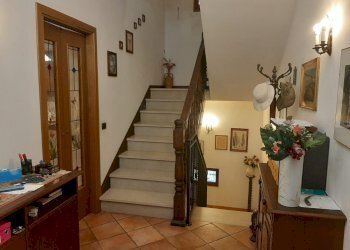 Scale - Villa Via Tanaro
 
91, Ardea - photo 13