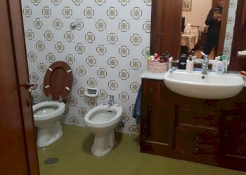 Bagno - Villa Via Tanaro
 
91, Ardea - photo 16