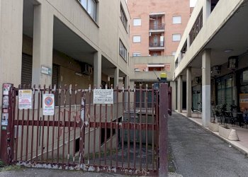 Edificio all\'aperto - Box Via Giordano Bruno Ferrari
 
7, Roma - foto 4