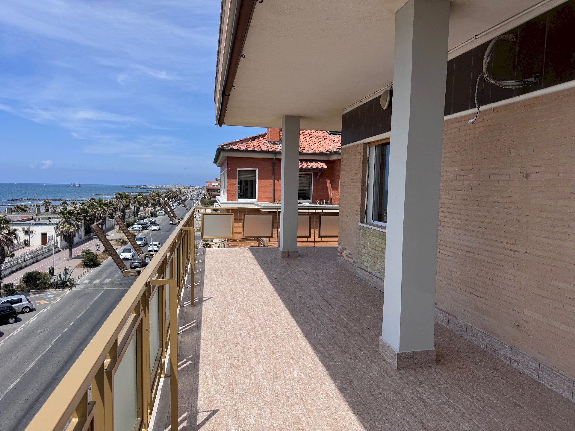 Balcone - Attic lungomare Paolo Toscanelli
 
216, Roma - photo 2