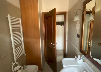 Bagno - Attic lungomare Paolo Toscanelli
 
216, Roma - photo 18