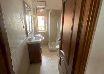 Bagno - Attic lungomare Paolo Toscanelli
 
216, Roma - photo 19