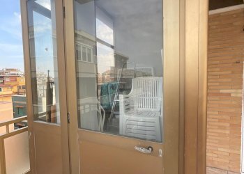 Stanza vuota - Attic lungomare Paolo Toscanelli
 
216, Roma - photo 29