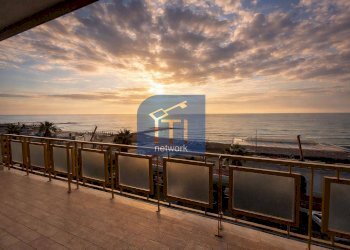 Foto 1 - Attic lungomare Paolo Toscanelli
 
216, Roma - photo 1