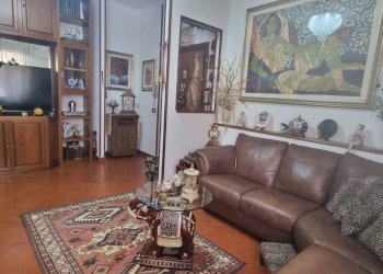 Soggiorno - Three-room apartment Via Delle Sirene
 
19, Roma - photo 3