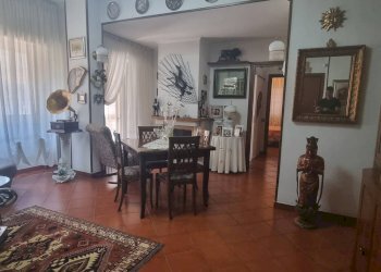 Sala da pranzo - Three-room apartment Via Delle Sirene
 
19, Roma - photo 12