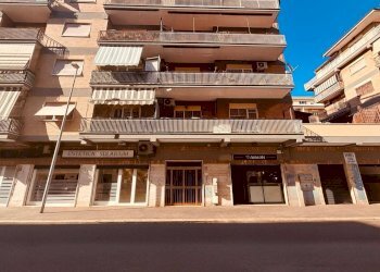 Foto 1 - Three-room apartment Via Marcello Pucci Boncambi
 
26, Roma - photo 1