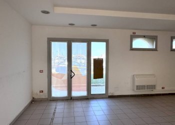 Stanza vuota - Commercial Premises Lungomare Duca Degli Abruzzi
 
84, Roma - photo 14