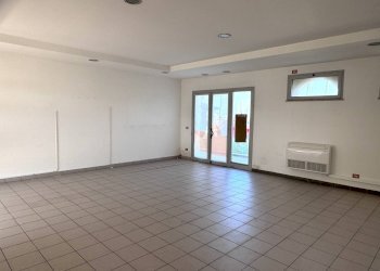 Stanza vuota - Commercial Premises Lungomare Duca Degli Abruzzi
 
84, Roma - photo 15