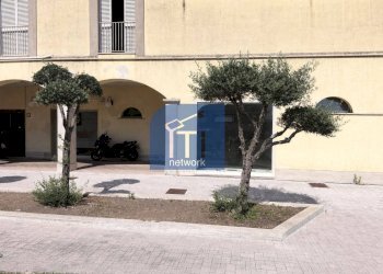 Foto 5 - Commercial Premises Lungomare Duca Degli Abruzzi
 
84, Roma - photo 5