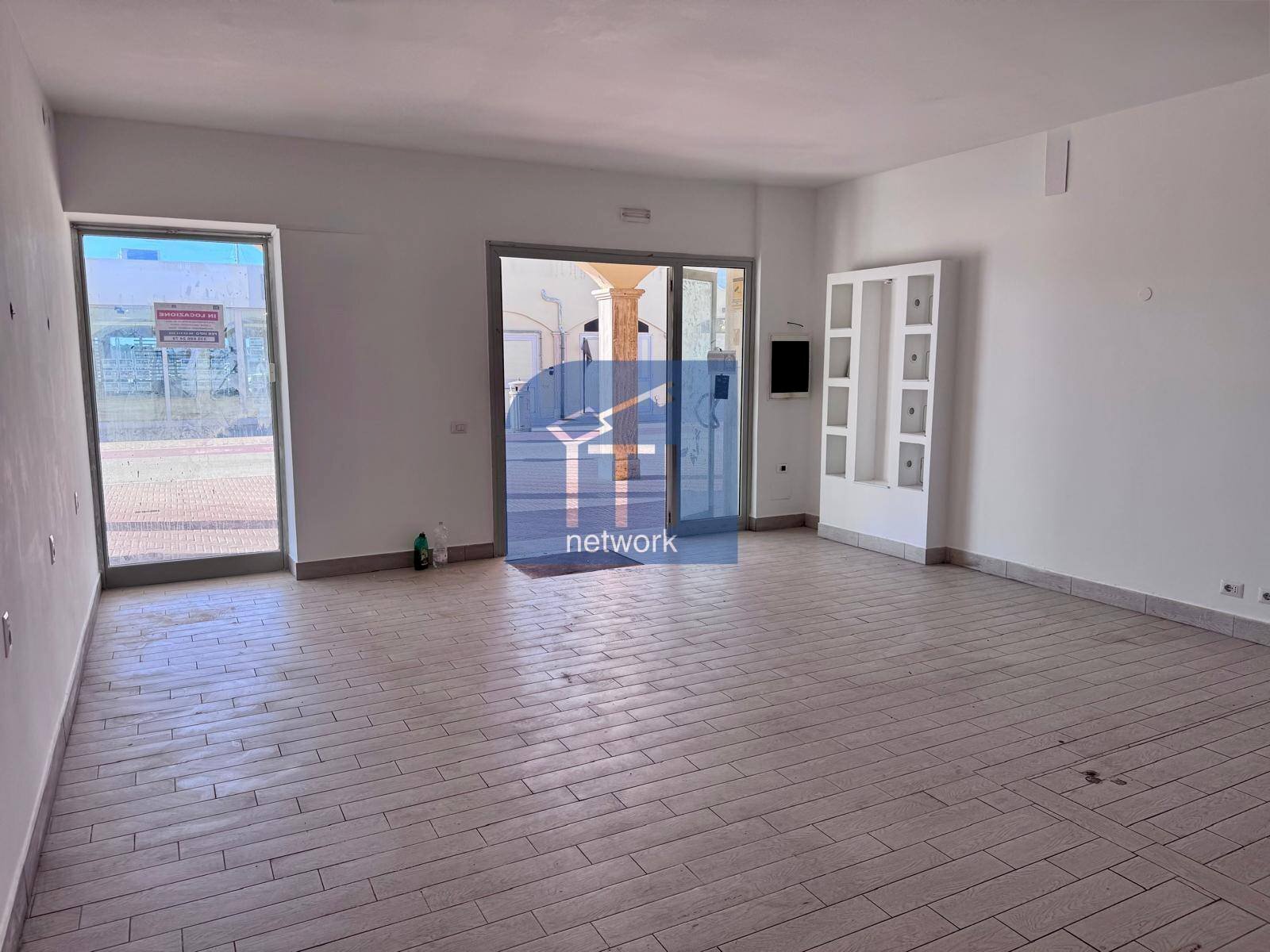 Foto 3 - Commercial Premises Via Lungomare Duca degli Abruzzi
 
83, Roma - photo 3