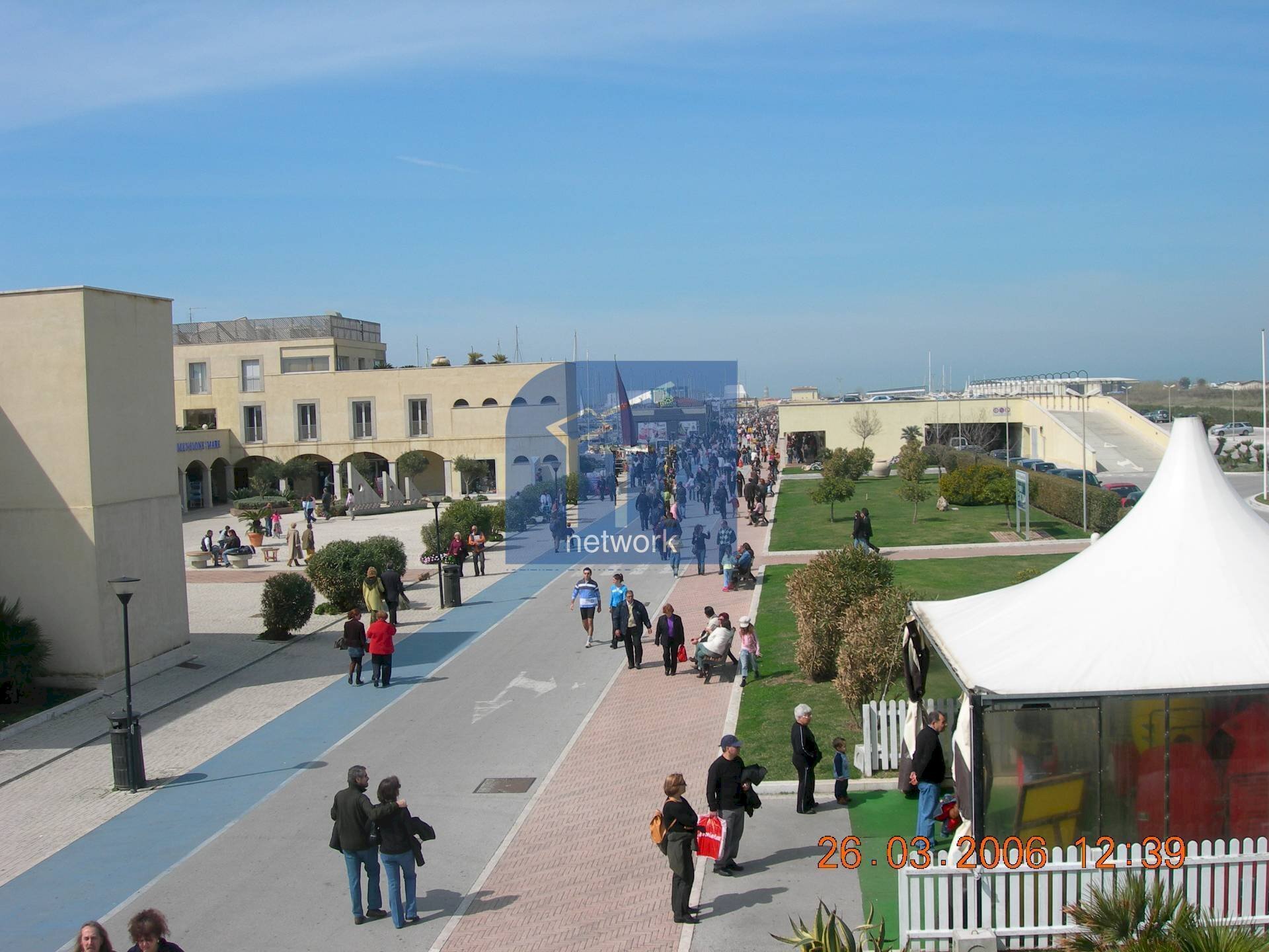 Foto 2 - Commercial Premises Via Lungomare Duca degli Abruzzi
 
83, Roma - photo 2