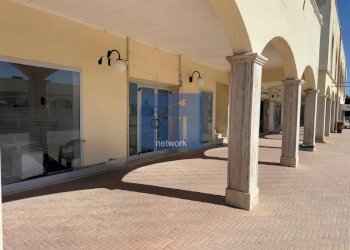 Foto 8 - Commercial Premises Via Lungomare Duca degli Abruzzi
 
83, Roma - photo 8