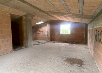 Stanza non arredata - Villa a Schiera via Ottaviano Crescenzi, Fara in Sabina - foto 10