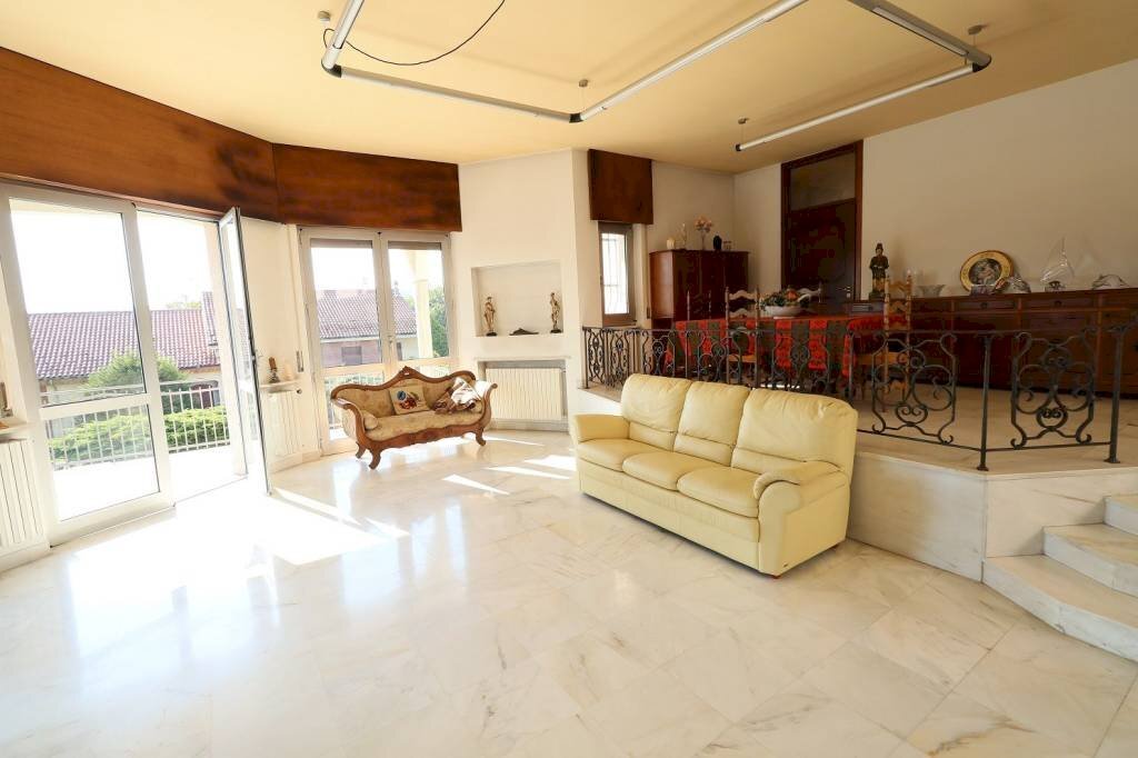 Salone - Villa via Flavio Gioia, Acqui Terme - photo 2