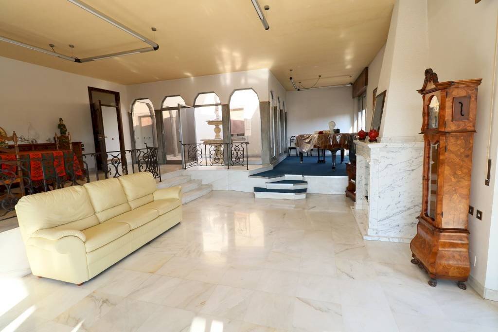 Salone - Villa via Flavio Gioia, Acqui Terme - foto 2