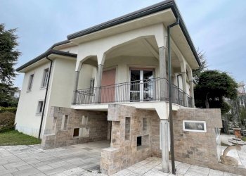 Facciata - Villa via Flavio Gioia, Acqui Terme - foto 27