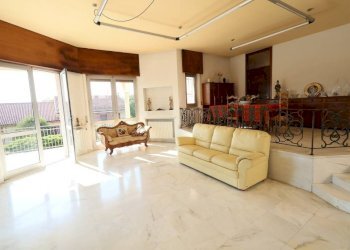 Salone - Villa via Flavio Gioia, Acqui Terme - foto 4