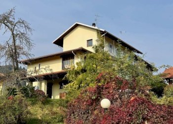 Facciata - Villa a Schiera strada Cantone Bonino, 33, Biella - foto 3
