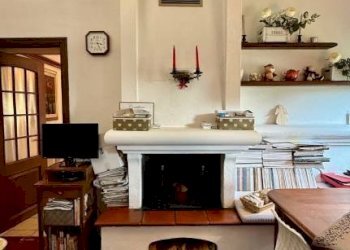 Salone - Villa a Schiera strada Cantone Bonino, 33, Biella - foto 22