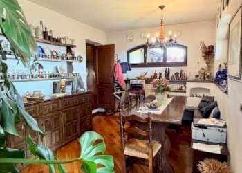 Salone - Villa a Schiera strada Cantone Bonino, 33, Biella - foto 26