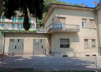 Facciata - Trilocale via Valdieri, 2, Borgo San Dalmazzo - foto 1
