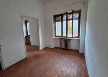 Camera da letto - Trilocale via Valdieri, 2, Borgo San Dalmazzo - foto 11