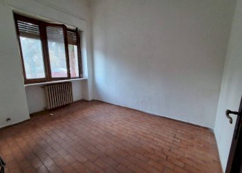 Camera da letto - Trilocale via Valdieri, 2, Borgo San Dalmazzo - foto 16