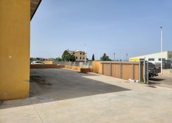 2.jpg - Locale Commerciale Ussana - foto 2