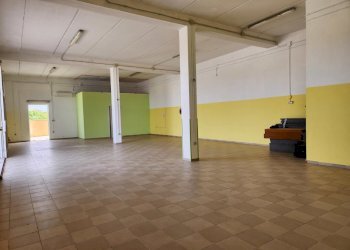 4.jpg - Locale Commerciale Ussana - foto 4