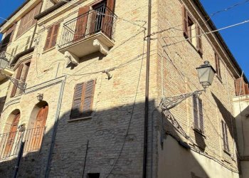 03COLONNELLA-CENTROSTORICOCASAPARZIALMENTERISTR.jp - Casa indipendente Colonnella - foto 23