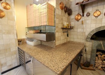 Banco lavoro - Pizzeria Via Mameli 254, Rapallo - photo 4