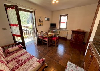 AFFITTO MORGEX: zona giorno e cucina - Bilocale Morgex - foto 1