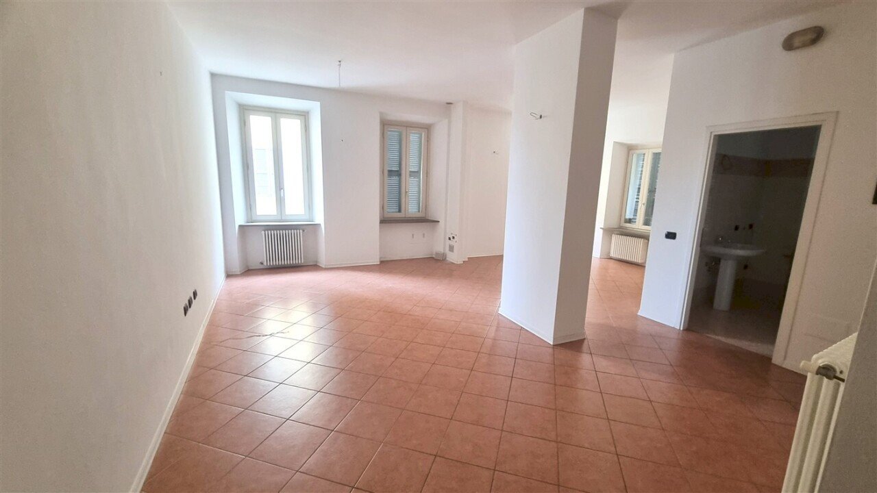 20260401_100701.jpg - Ufficio Piazza Giuseppe Garibaldi 16/a, Langhirano - foto 1