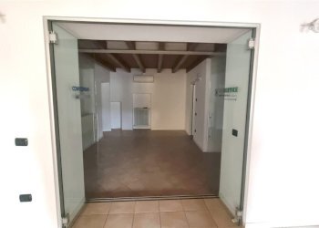 1 (2).jpg - Ufficio Piazza Giuseppe Garibaldi 16/a, Langhirano - foto 8