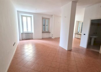 20260401_100701.jpg - Ufficio Piazza Giuseppe Garibaldi 16/a, Langhirano - foto 1