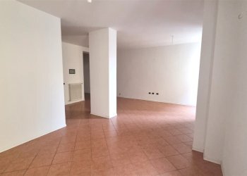 20260401_100729.jpg - Ufficio Piazza Giuseppe Garibaldi 16/a, Langhirano - foto 5