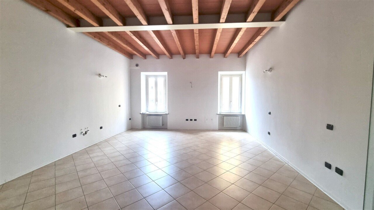 1 (1).jpg - Ufficio Piazza Giacomo Ferrari 1, Langhirano - foto 2