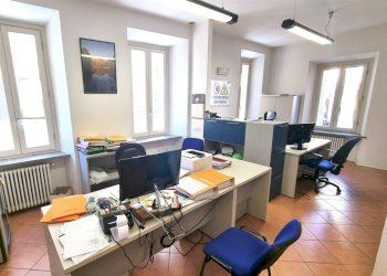 20251007_112936.jpg - Ufficio Piazza Giacomo Ferrari 1, Langhirano - foto 5