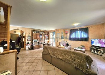 3.jpg - Villa a Schiera Via Godola 26, Massa - foto 2