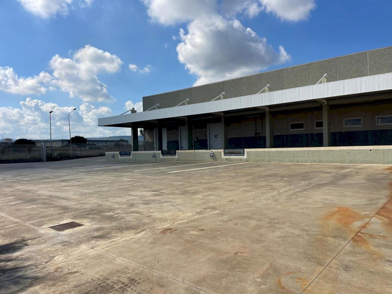 WhatsApp Image 2025-10-19 at 19.19.11 (1).jpeg - Capannone Scordia - foto 3