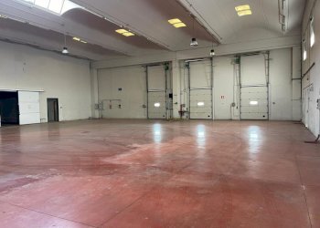 WhatsApp Image 2025-10-19 at 19.19.00.jpeg - Capannone Scordia - foto 6