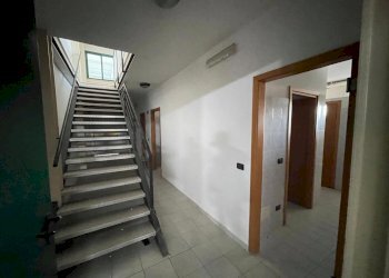 WhatsApp Image 2025-10-19 at 19.19.07 (2).jpeg - Capannone Scordia - foto 11