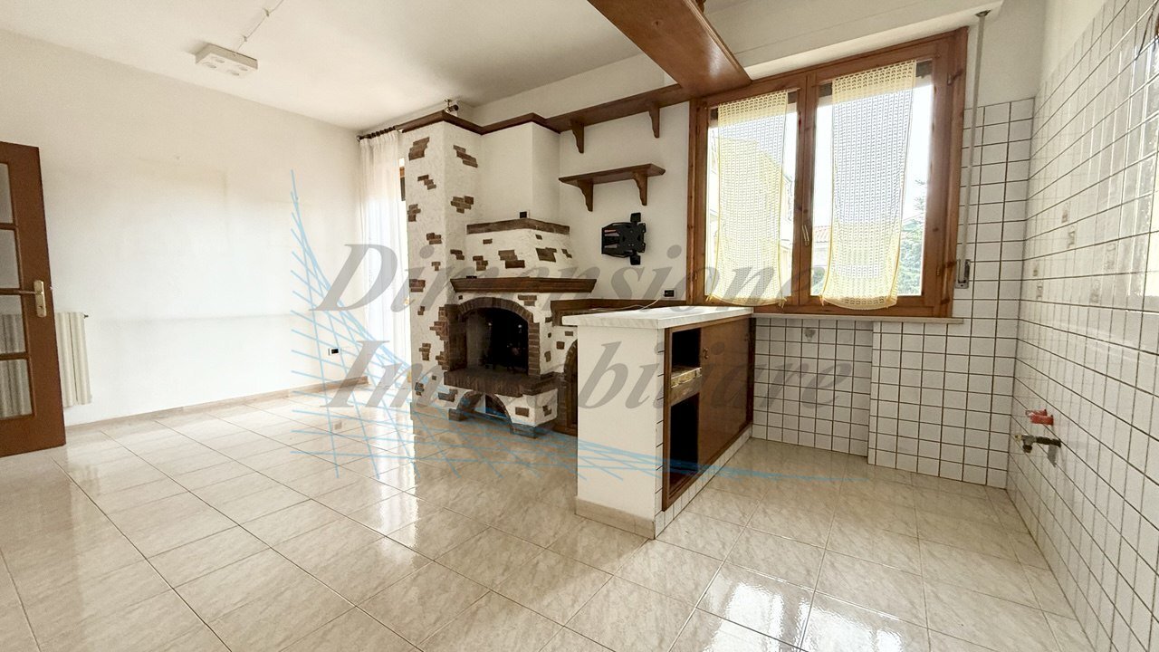 photo_2_2025-10-24_10-49-11.jpg - Townhouse Via C. Pascarella, Rosignano Marittimo - photo 2